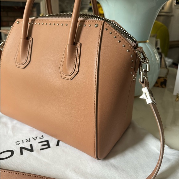Givenchy Studded Antigona Smooth Calfskin Leather Top Handle Bag - Picture 8 of 14